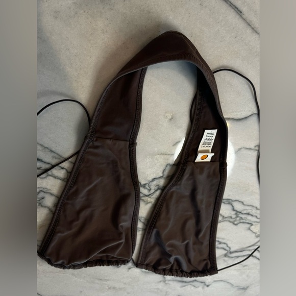 Tropic of C's Camilla top size medium - Picture 4 of 4